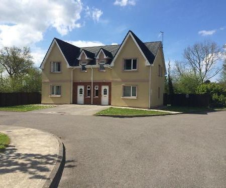 Kerry Lee Homes Трали Экстерьер фото